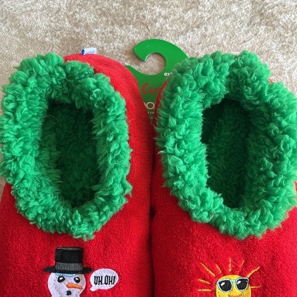 Brand New Ugly Christmas Snoozies Cozy Red Green Slippers Funny Snowman Non-Skid - Picture 5 of 12